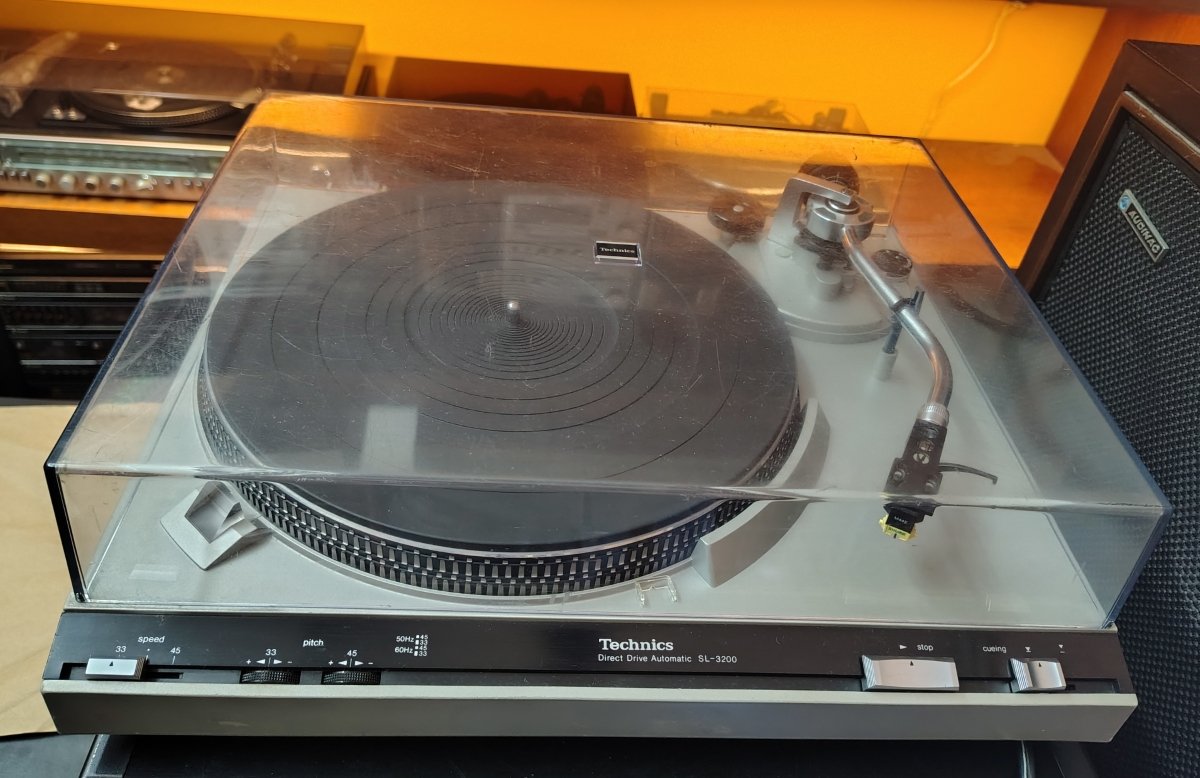 technics-sl3200